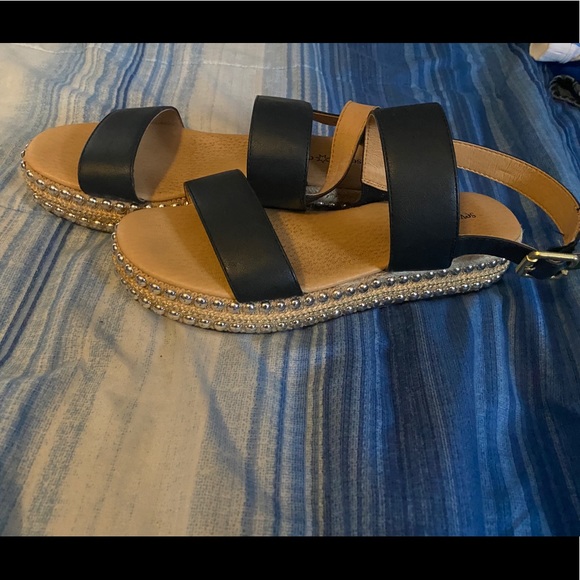 Black and Tan scandals - Picture 1 of 2